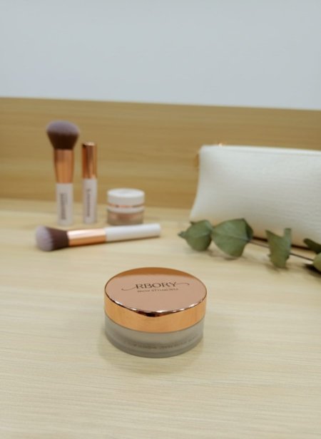 جل الحواجب شفاف